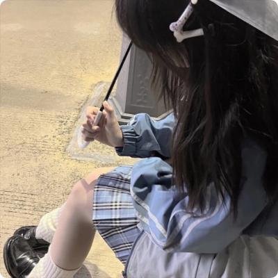 野女孩